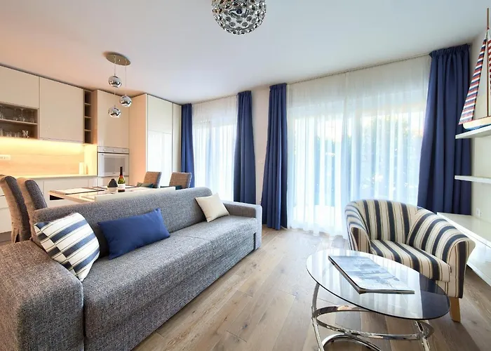 Lungomare Apartment *