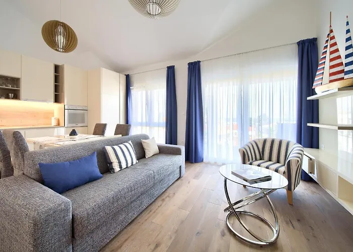 Lungomare Apartamento *