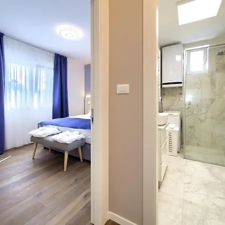 Lungomare Apartman